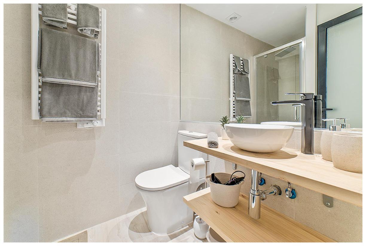 Apartamentos Madrid Rio 외부 사진